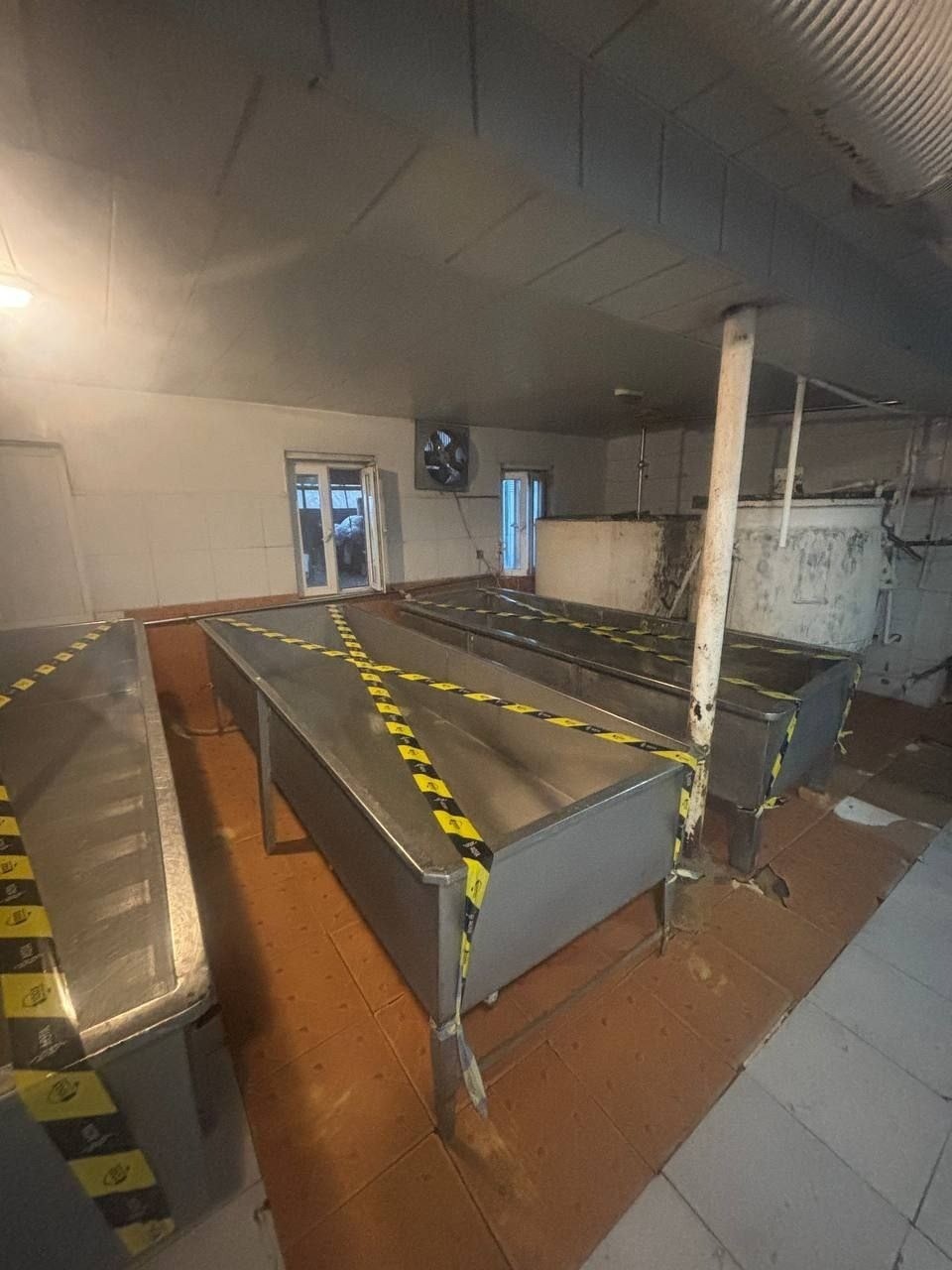 Qanunsuz fəaliyyət göstərən pendir sexi bağlandı - FOTOLAR